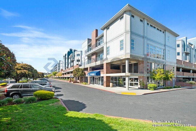 Foto del edificio - 6400 Christie Ave