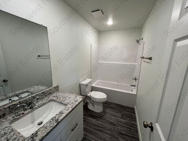 Foto del edificio - 2135 Bobwhite Ct