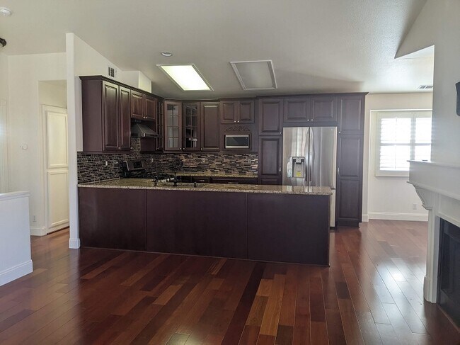 Foto del edificio - 1746 Saratoga Ave