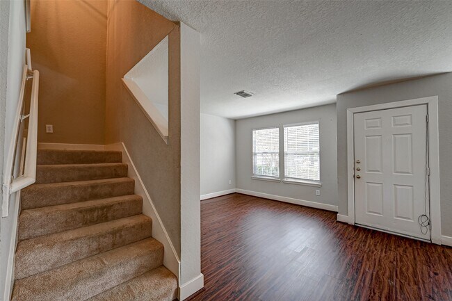 Foto del edificio - 7603 Chalk Hill