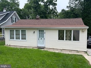 Building Photo - 59 Northwood Rd