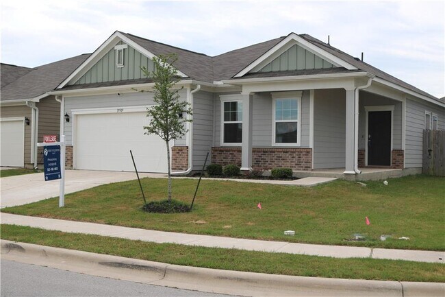 Foto del edificio - 19509 Kirk Rudy Pl