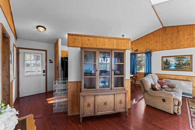 Building Photo - 108 Southgate Rd