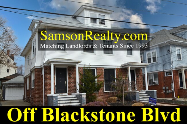Building Photo - 142 Elton St