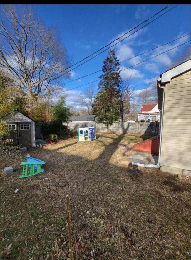 Foto del edificio - 127 Liverpool Ave