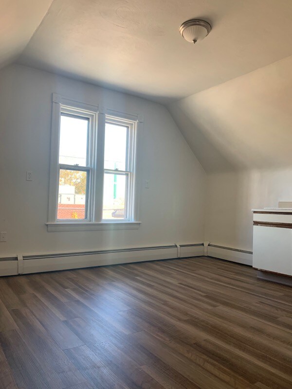 Building Photo - 459 Central Ave