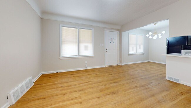 Foto del edificio - Well-Maintained 3-Bedroom Home for Lease in Warren