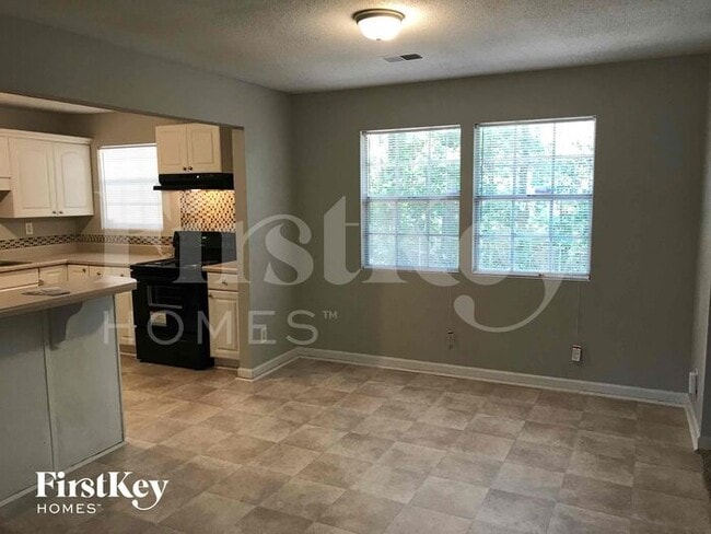 Building Photo - 992 Rampart Pl