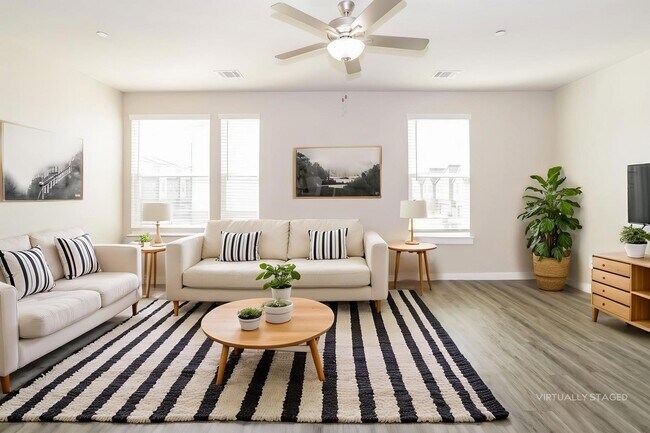 Foto del edificio - 309 N Centro Cir