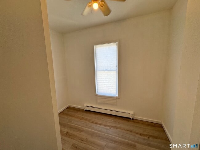 Foto del edificio - 1 Seeley St