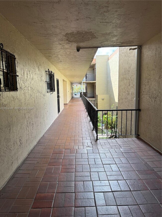 Foto del edificio - 6070 W 18th Ave