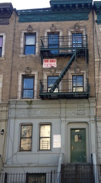 Building Photo - 558 W 183rd St