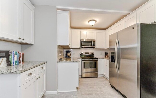 Building Photo - 4201 Seaforth Dr