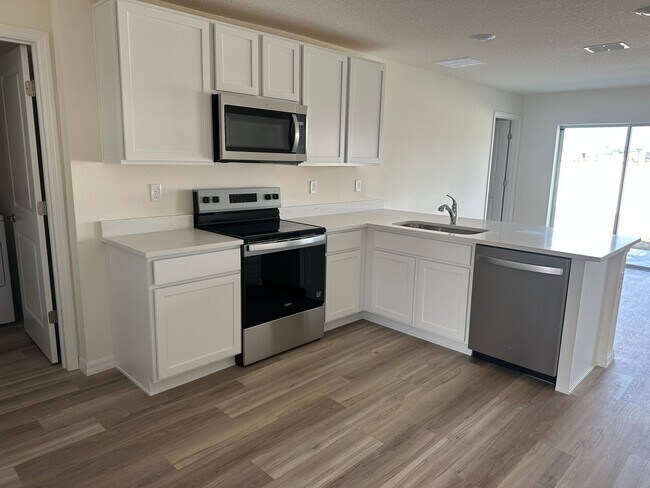 Foto del edificio - New Construction - 3 Bedroom 2 Bath Home in Wildwood