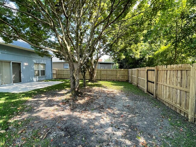 Building Photo - 4228 Boca Woods Dr