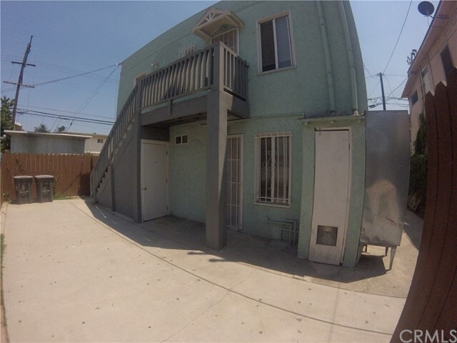 Primary Photo - 440 W 8th St