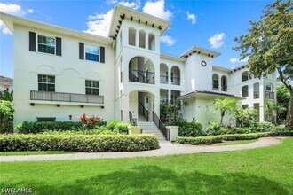 Building Photo - 800 Breakaway Ln
