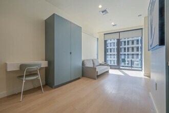 Building Photo - 6401 Wilshire Blvd