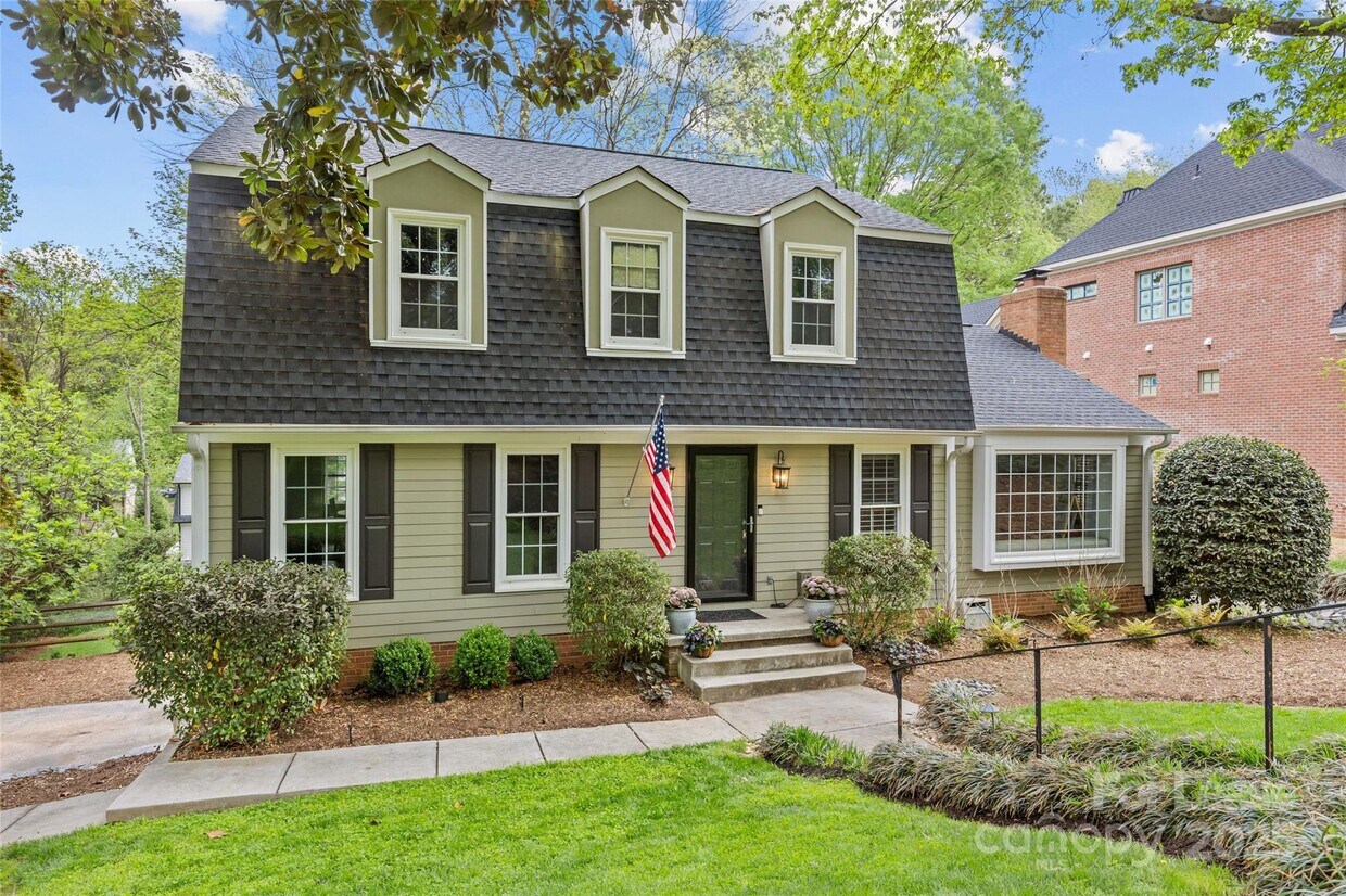 Foto principal - 2418 Ainsdale Rd