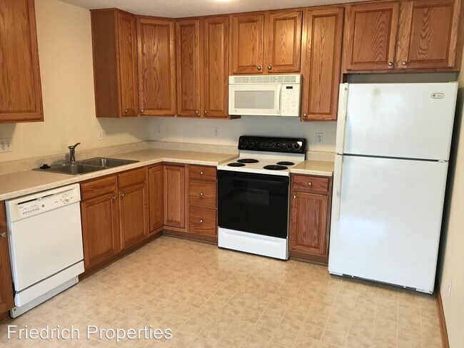 Building Photo - 2519 Bristol Dr