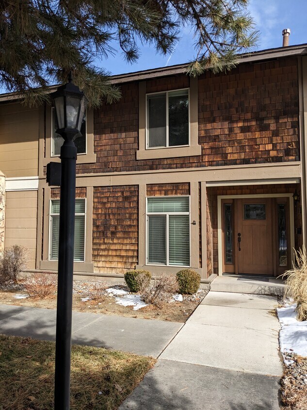 1419 Foster Dr, Reno, NV 89509 Townhome Rentals in Reno NV