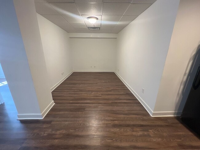 Foto del edificio - One bedroom apartment just steps away from...