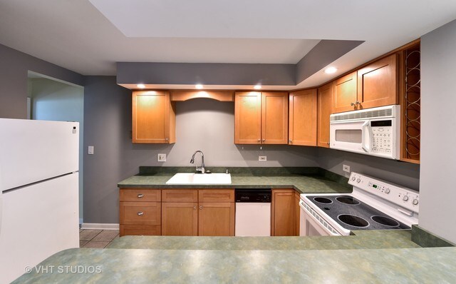 Foto del edificio - 2962 Desplaines Ave