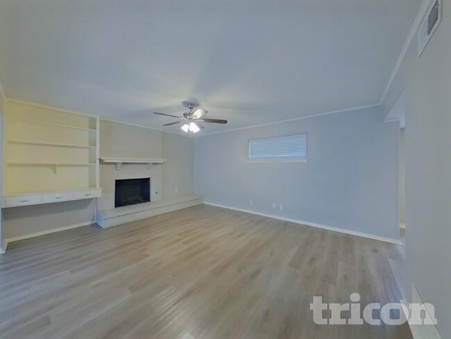 Foto del edificio - 1706 Crooks Ct