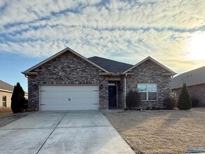 Building Photo - 116 River Haven Dr