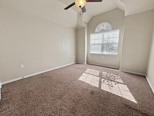 Foto del edificio - 1212 Jeannie Ln