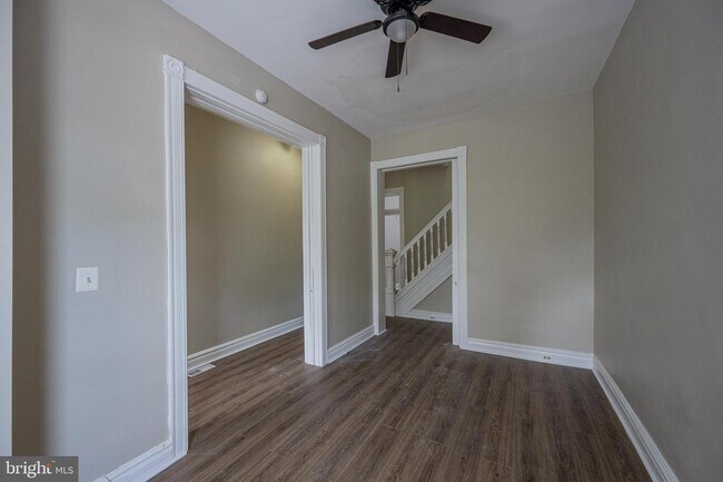 Building Photo - 2812 Auchentoroly Terrace