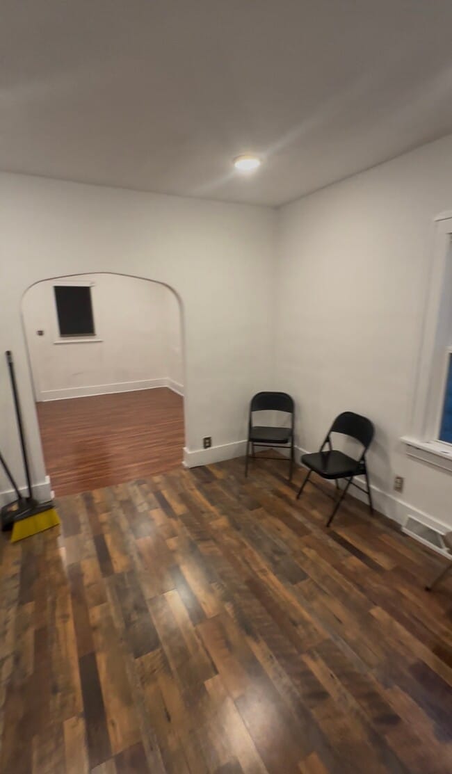 Foto del edificio - 2113 Franklin St