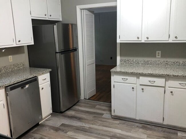 Building Photo - 3bed/2 bath home in Shannon Park in Charlotte