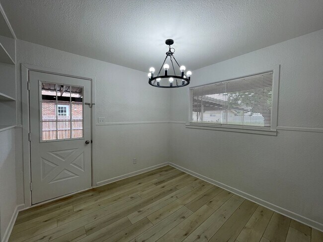 Foto del edificio - Fresh, Fun, 3-bed, 1-bath Lamesa Home