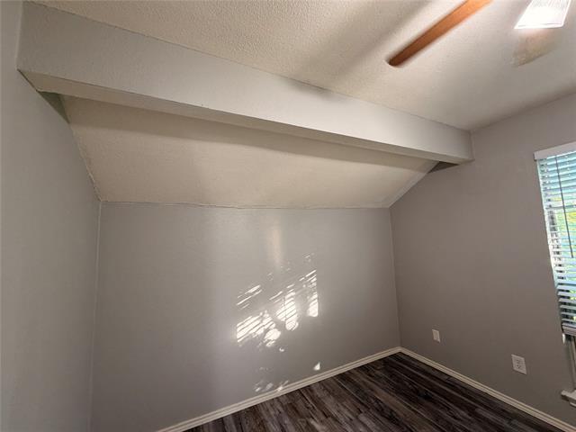 Building Photo - 6036 Maple Leaf Dr