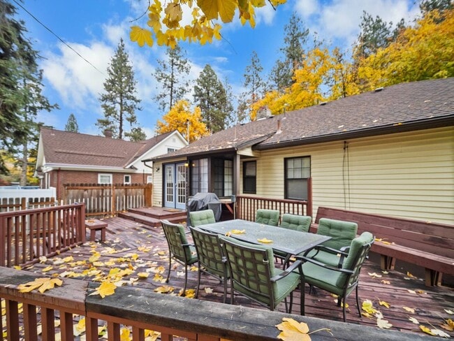 Building Photo - Charming 3-Bedroom Home in Downtown Spokane