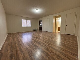 Building Photo - 1602 Brookside Dr