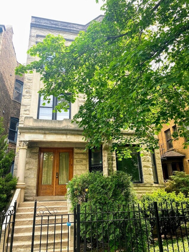 Foto principal - 5339 N Winthrop Ave