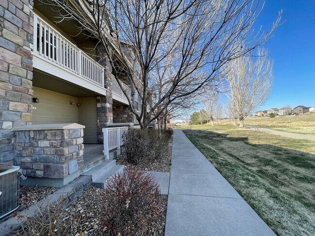 Building Photo - Quiet, Open and Private, Surounded by Nature! Attached 2 CAR Garage!