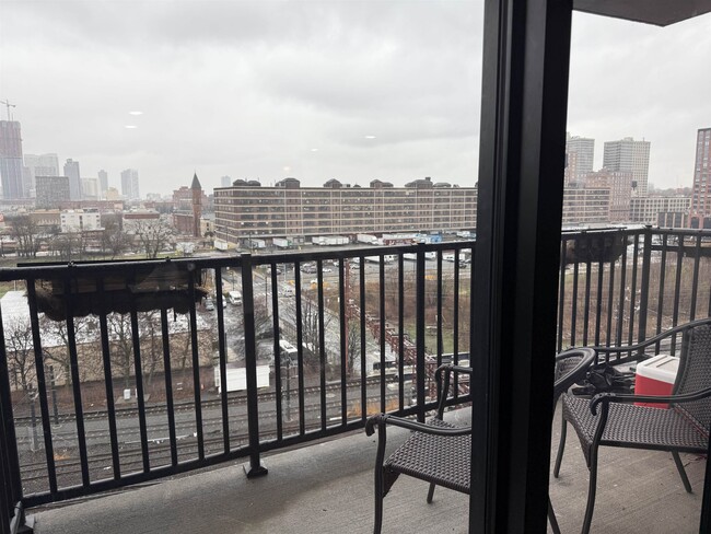 Foto del edificio - 700 Grove St