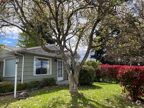 Building Photo - 1616 Perry Ave