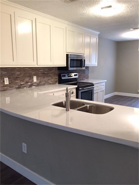Foto del edificio - 29022 Cherrywood Ln