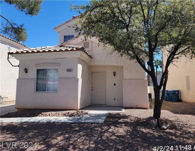 Building Photo - WONDERFUL SE HOME IN GATED COMMUNITY!