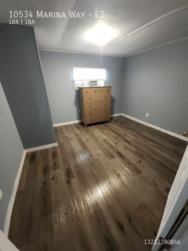 Photo - 10534 Marina Way Apartment