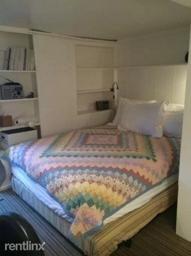 Foto del edificio - 8835 Wonderland Ave