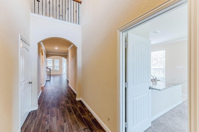 Foto del edificio - 4713 Lake Cove Way