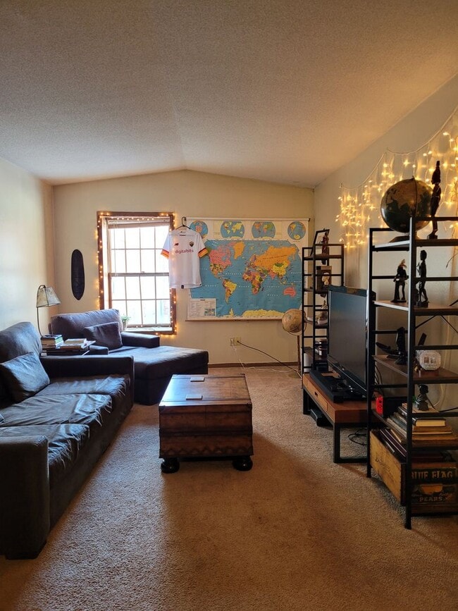 Foto del edificio - Spacious Downtown One Bedroom