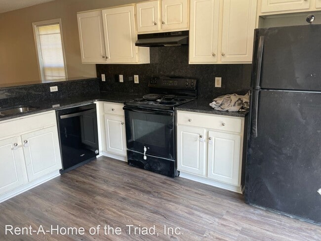 Building Photo - 4 br, 2 bath House - 3524 Riverside Drive