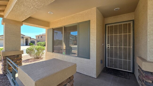 Building Photo - 16141 W Gibson Ln
