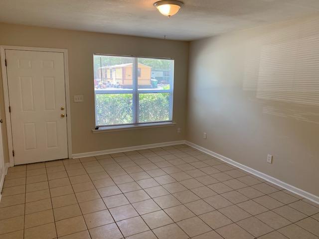 Foto del edificio - 623 Crestview Ave